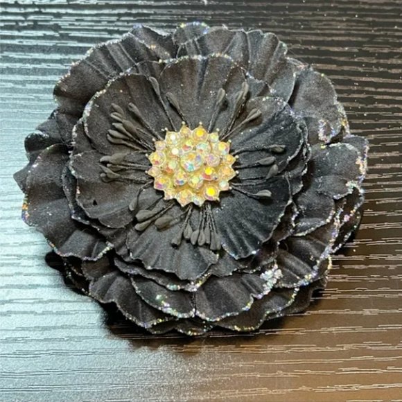 Tieks Flower Black Box Topper with Faux Rhinestones in Center TB-A-524 - Picture 2 of 3